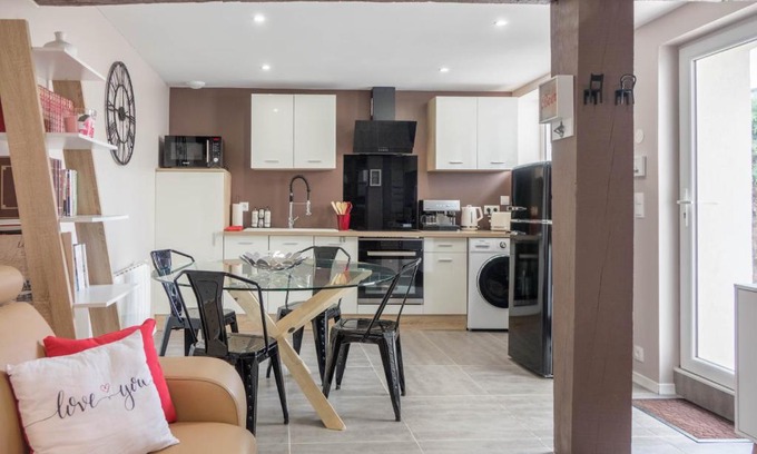 Saint-Denis-de-l'Hotel Casa | Le Dionysien * (petite maison avec terrasse)