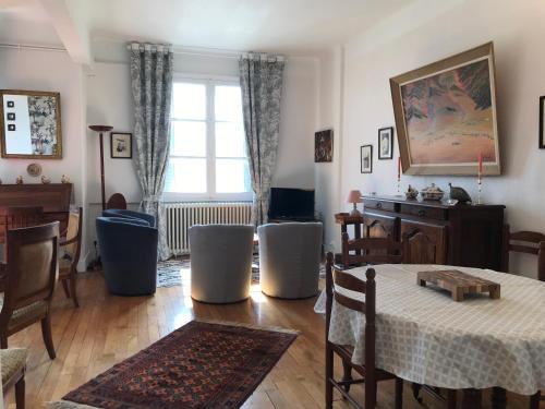 Cœur de Ville Apartamento | LE DOUMER - 3 étoiles - Garage - Gare - HyperCentre