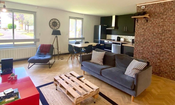 Poitiers Apartamento | Le Eugene: spacious, bright in front of the CHU
