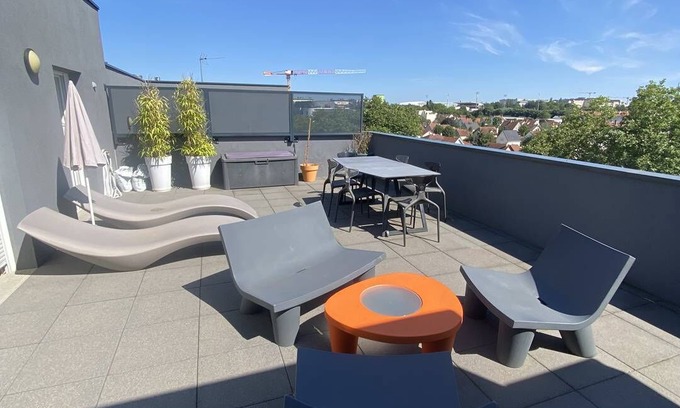 Maladiere Apartamento | Le Fantasy- Appartement 2 chambres avec grande terrasse- SR Loc