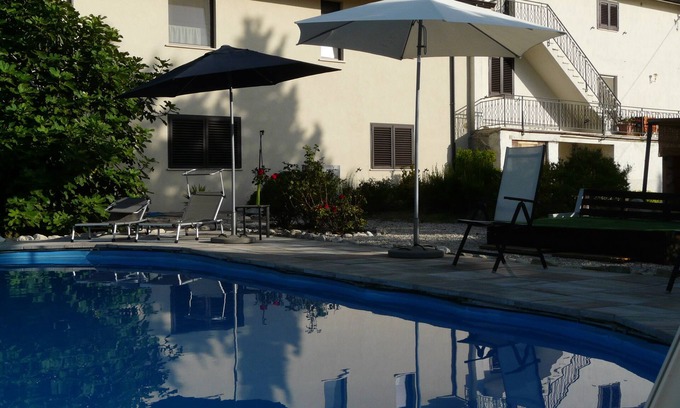 Casoli Apartamento | Le Farfalle Abruzzo - Apartamento de la granja 1 con piscina cerca de Casoli