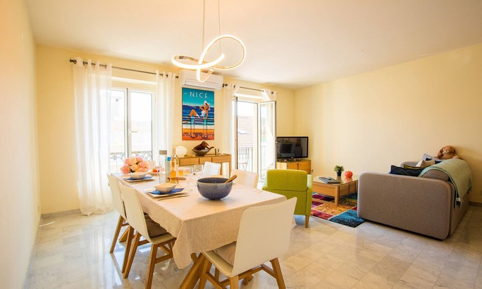 Lepante Quarter Apartamento | LE FOCH AP4244 By Riviera Holiday Homes