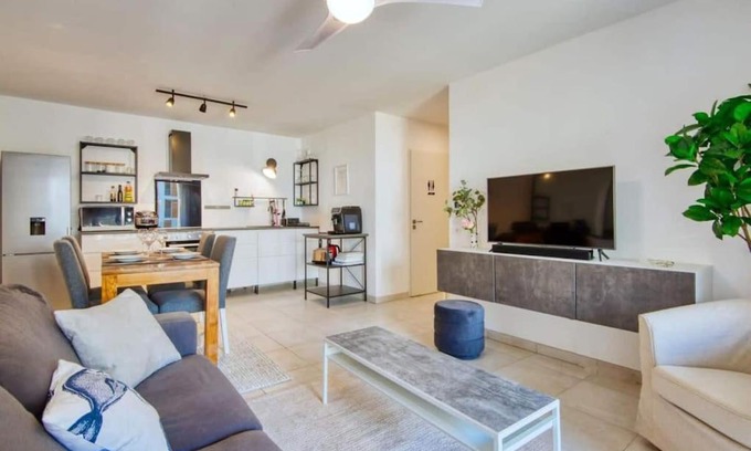 Aix-en-Provence Apartamento | Le Fonction, meublé 4 étoiles, avec parking boxé