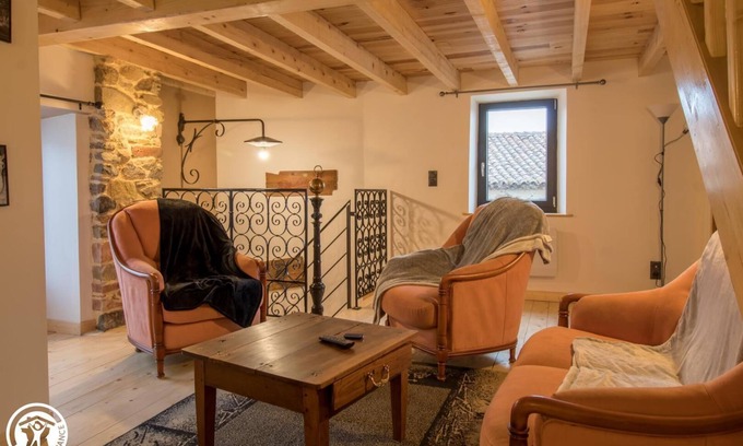 Manglieu Casa | Le Four à Pain - MANGLIEU