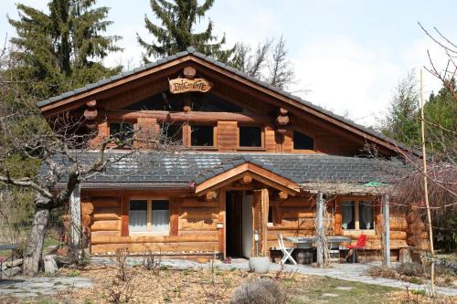 Chalais Chalet De Esquí | Le Gîte de Briey - Chalet complet
