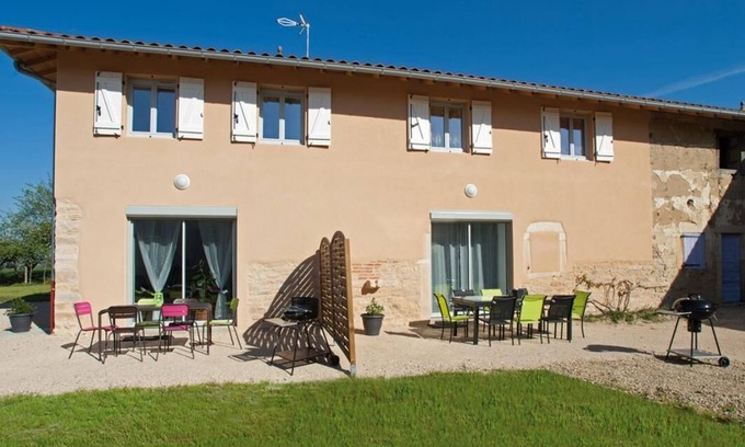 Saint-Benigne Casa | Le Gîte de Léal - Saint-benigne