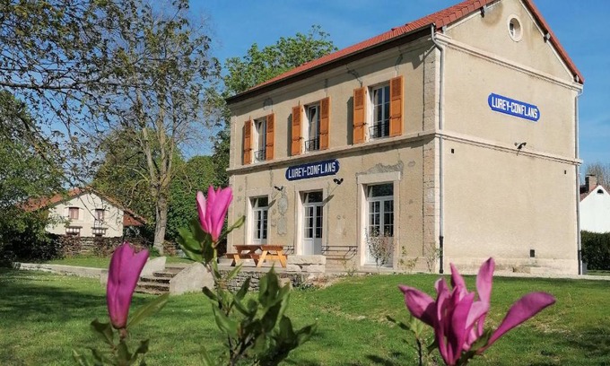 Esclavolles-Lurey Casa | Le gîte de la Gare de Lurey Conflans