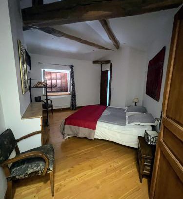 Claveisolles Casa | Le gîte du château