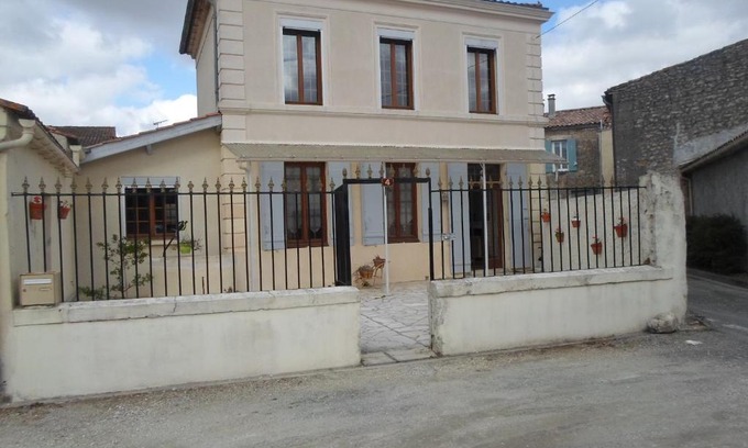 Saint-Seurin-de-Cadourne Casa | Le Gite à Nano