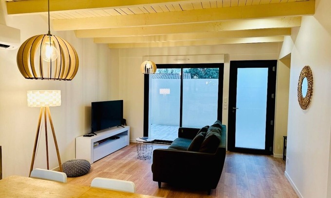Montauban Casa | ¡En las afueras de Montauban! Nueva propiedad, para 6 personas, 3 dormitorios.