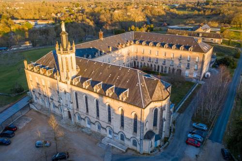 Gramat Hotel | Le grand couvent de Gramat