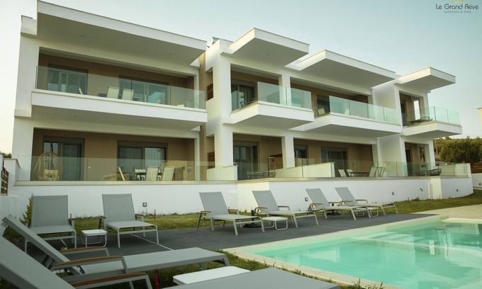 Gerakini Casa | Le Grand Rêve Deluxe Family Apartment