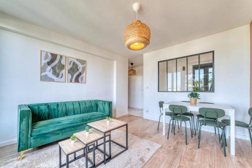 Parilly Apartamento | Le Grand Voyageur - 3 chambres - Parking privé - Métro