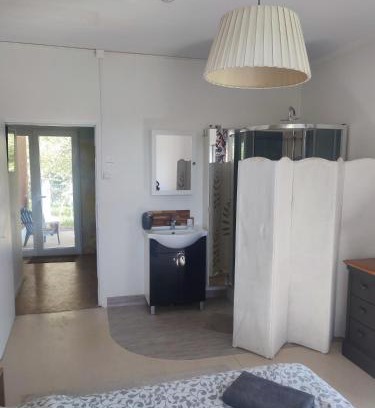 Saint-Hilaire-de-la-Noaille Cama Y Desayuno | Le home atelier d'artiste