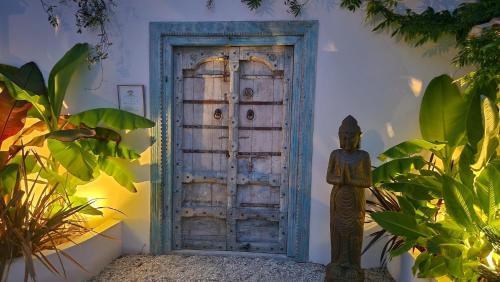 Les Portes-en-Re Cama Y Desayuno | Le Jardin des Portes