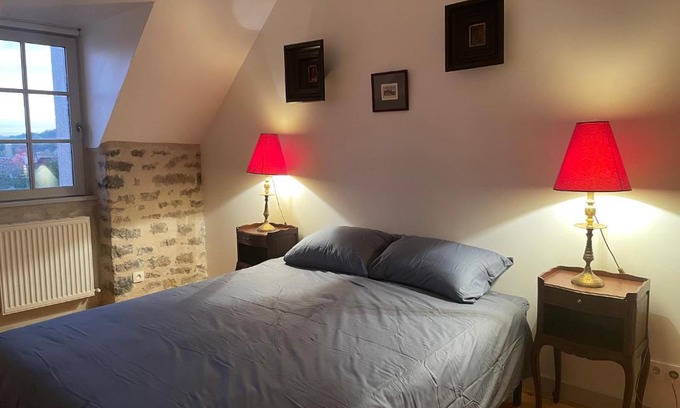 Semur-en-Auxois Casa | Le jardin du roitelet