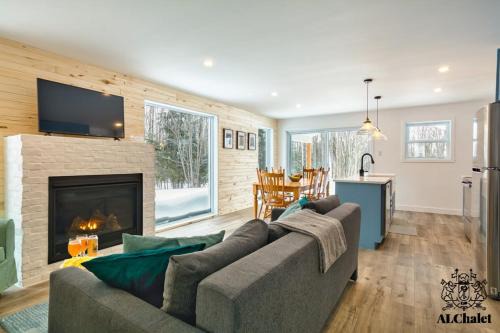 Petite-Riviere-Saint-Francois Chalet De Esquí | Le Loonix- Chalet familiale avec Spa