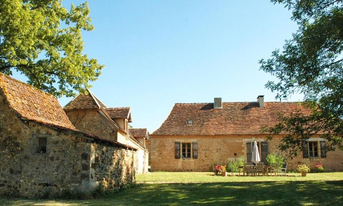 Rouffignac-Saint-Cernin-de-Reilhac Casa | Le Lapin sur le Toit - Magnifique périgourdine du 18ième siècle au calme