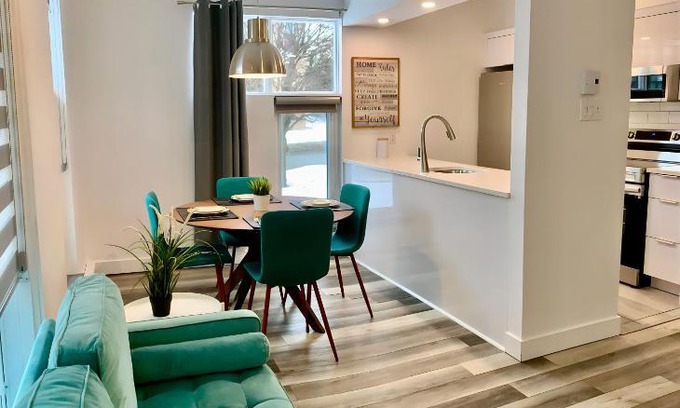 Magog Apartamento | Le Loft du Loch - Condo près du lac et des montagnes!
