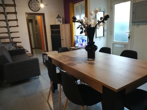 Sainte-Genevieve-des-Bois Apartamento | Le Loft Montargis Gien maison de ville