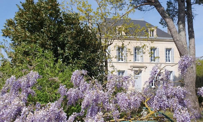 Epargnes Cama Y Desayuno | Le Logis d'Epargnes B&B and Gite