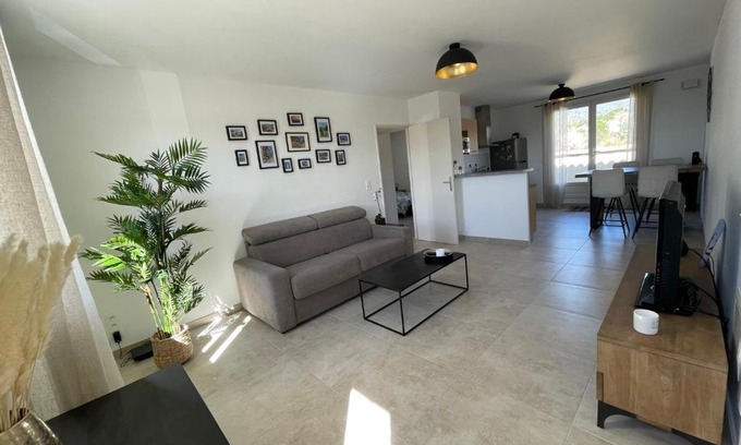 Lourmarin Apartamento | Le Lourmarinois