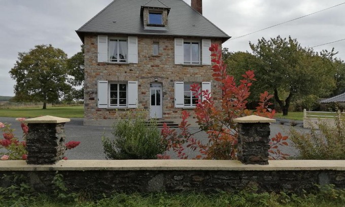 Aunay-sur-Odon Casa | Le Lutice