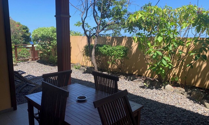 Piton Saint-Leu Apartamento | Le Maloya, T2 de 50m² adapté PMR avec terrasse et jardinet privé