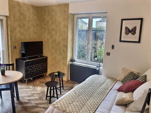 Nouvelle Ville Apartamento | Le Mangin - Studio avec terrasse