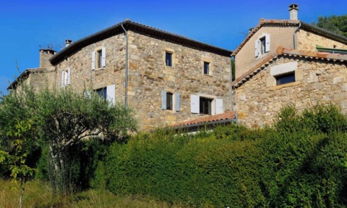 Rocher Casa | Le mas de Jeanne