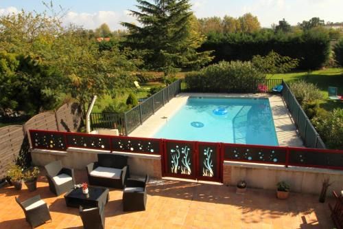 Le Temple-sur-Lot Casa | le mas des cerisiers le temple sur lot
