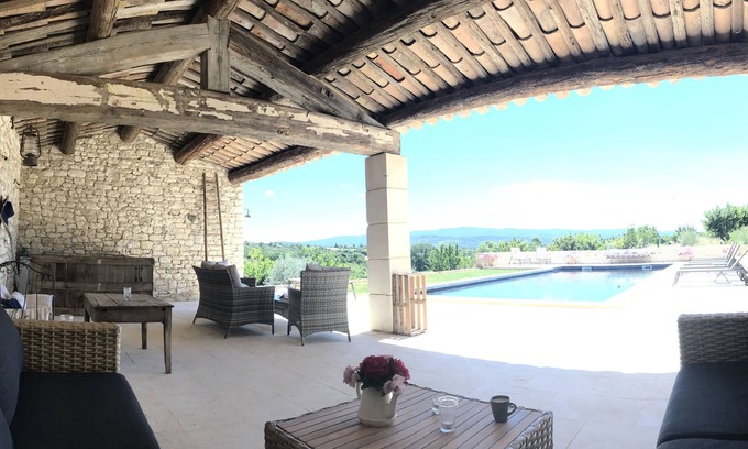 Saint-Saturnin-les-Apt Cabaña | LE MAS SILVESTRE - GÎTE LAURA 5 ESTRELLAS