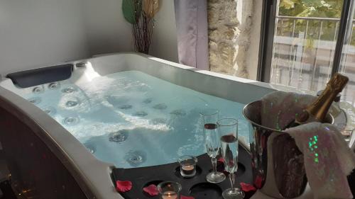 Senas Cama Y Desayuno | Le Mas Romantique avec Jacuzzi et Sauna privé