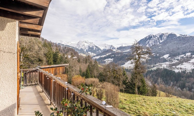 Les Clefs Chalet De Esquí | Le Mazot du Genévrier: Your haven of peace 15 minutes from the slopes!