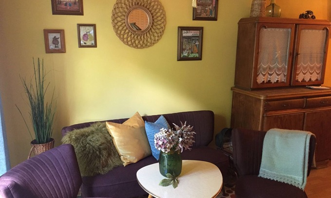 Hirzweiler Apartamento | Le mignon. Apartamento pequeño y acogedor con una gran terraza en el campo.