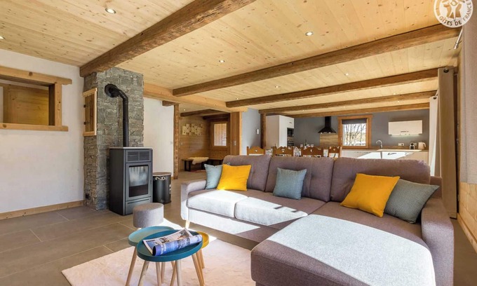 Queige Casa | LE MONT - QUEIGE - Gîte