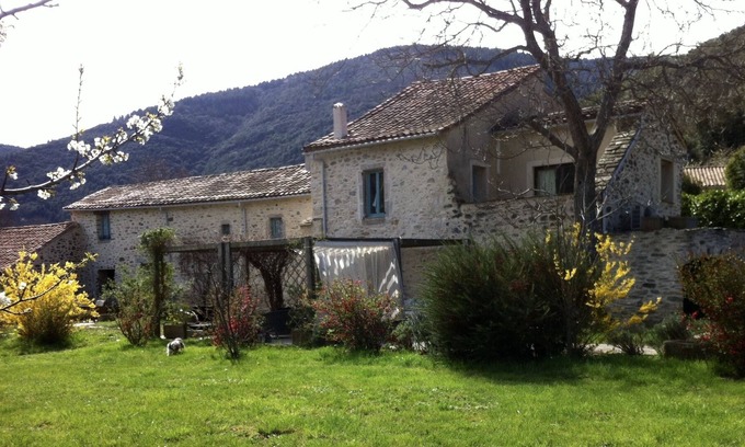 Premian Cama Y Desayuno | Le Moulin d'Arcas