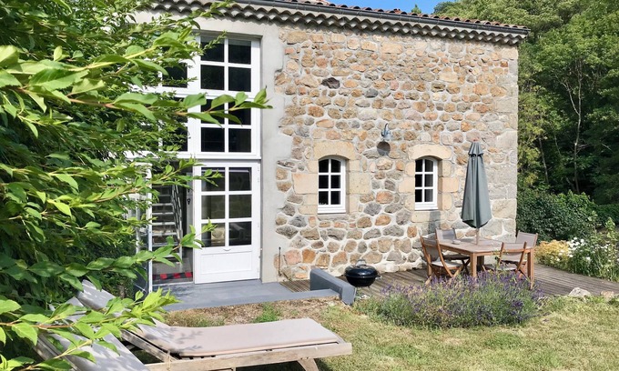 Saint-Pierreville Cama Y Desayuno | Le Moulinage Chabriol - The Loft