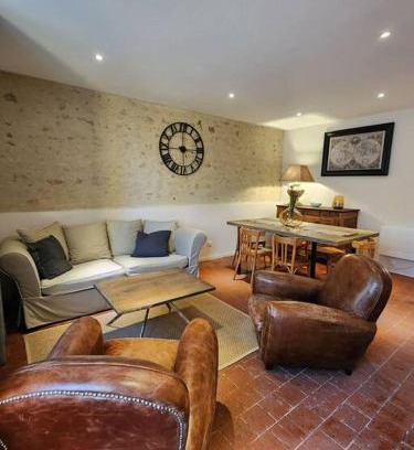 Ainay-le-Vieil Casa | Le Nid'Ainay Maison de Village entièrement rénovée