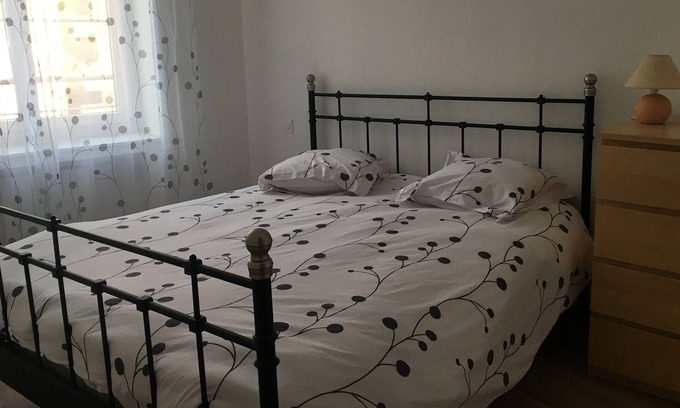 Saint-Germain-Laval Apartamento | the german bunting