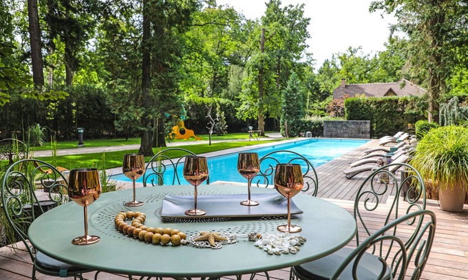 Lamorlaye Apartamento | Le Nid d'Iflissen - Luxury Apartment