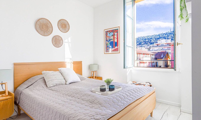 Nice Apartamento | Le Palais du Vieux Port by Interhome