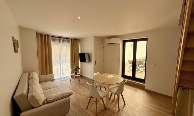 Pailhes Casa | Le Patio, 10 minutes from Béziers and 20 minutes from Pézenas