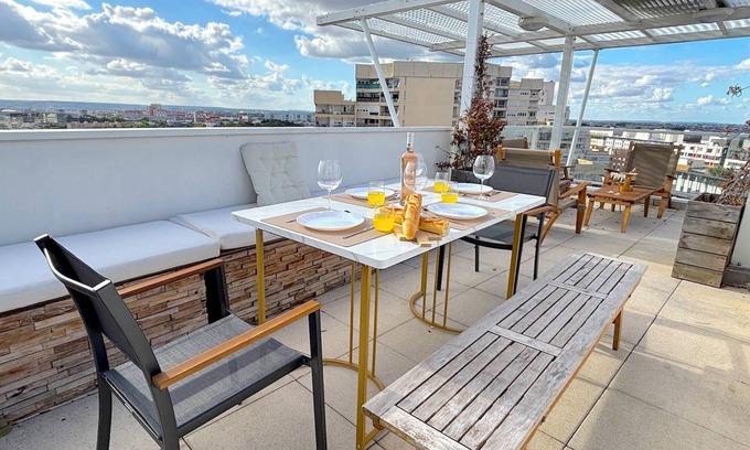 Parc-Nord Apartamento | Le Penthouse Pesaro