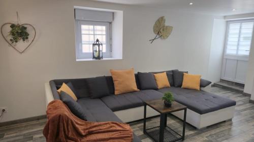 La Celle-sous-Gouzon Casa | Le Petit Caporal - Cour privée