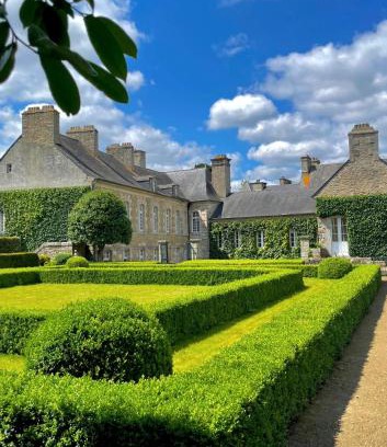Quintin Casa | Le Petit Digaultray - Maison de charme - Monument Historique