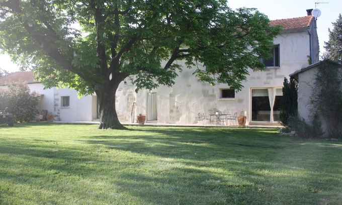 Barbentane Casa | Le petit mas en provence avec piscine