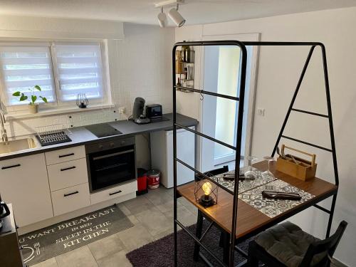Ingwiller Apartamento | Le Pi'style(chambre,cuisine,salle d’eau,terrasse)