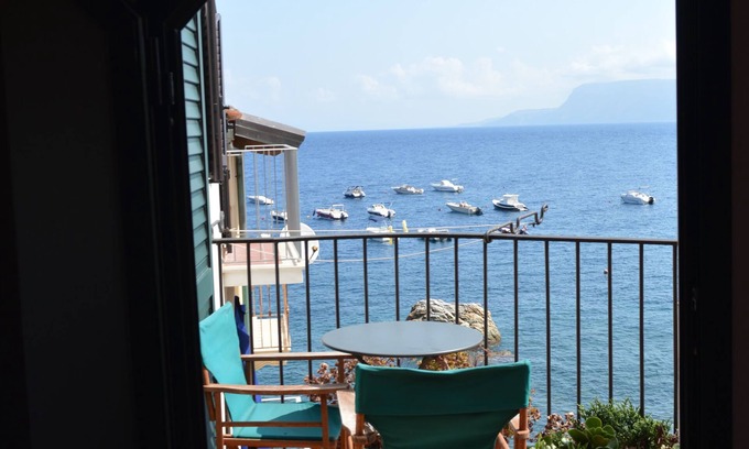 Scilla Cama Y Desayuno | Le Piccole Grotte