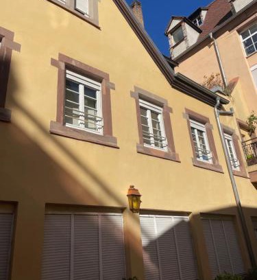 Historic Center Apartamento | LE PIERRE 2 CH 2 SDB 1 parking